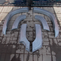 Силовые расширители колесных арок стеклопластиковые для Nissan Patrol GR II (Y61)