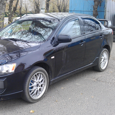 Накладки на пороги "EVO-style" для Mitsubishi Lancer 10 (2007-2016) купить недорого с доставкой в Санкт-Петербург