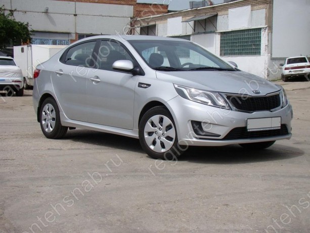 Накладки на пороги для Kia Rio (2010-н.в.) купить недорого с доставкой в Санкт-Петербург