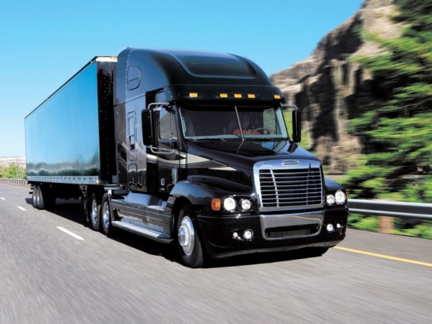 Бампер Freightliner FLC 120 с 2004 г.в., центр купить недорого с доставкой в Санкт-Петербург