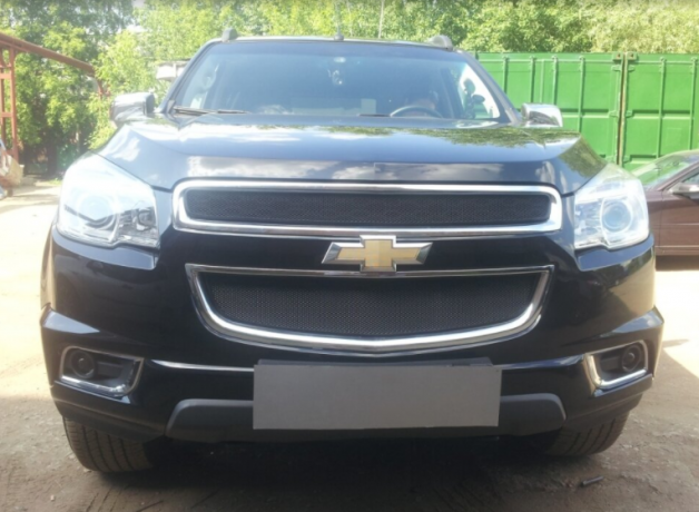 Защита радиатора "Standart" Chevrolet Trailblazer (2012-2015) чёрная купить недорого с доставкой в Санкт-Петербург
