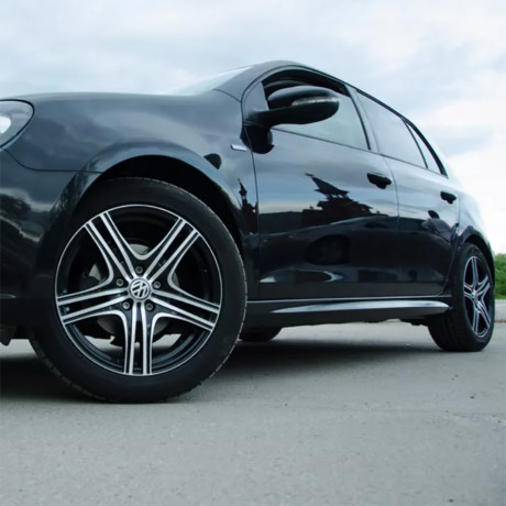Накладки на пороги R-Line для Volkswagen Golf (VI gen)(2008-2012), Golf Plus (V gen)(2004-2014) купить недорого с доставкой в Санкт-Петербург