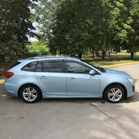 Накладки на пороги для Chevrolet CRUZE купить недорого с доставкой в Санкт-Петербург