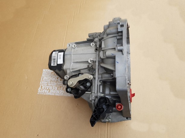 Механическая коробка переключения передач (МКПП 5-ст.) Renault JR5-514, двигатель К4М  1.6 16V, новая, оригинал 320106193R 8200934990 купить недорого с доставкой в Санкт-Петербург