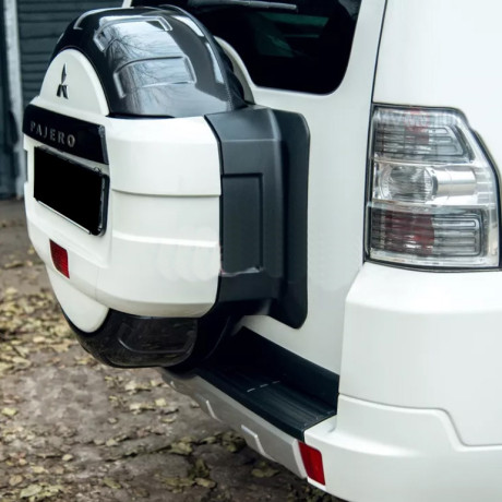 Бокс запасного колеса окрашенный и прошитый для Mitsubishi Pajero (IV gen)(2006-2015) купить недорого с доставкой в Санкт-Петербург