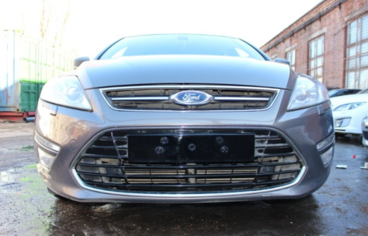 Защита радиатора "Standart" Ford Mondeo IV (2010-2014) низ с парктроником, чёрная купить недорого с доставкой в Санкт-Петербург