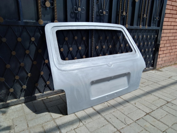 Заглушка двери задка стеклопластиковая B@3 21213 "L@DA 4х4" купить недорого с доставкой в Санкт-Петербург