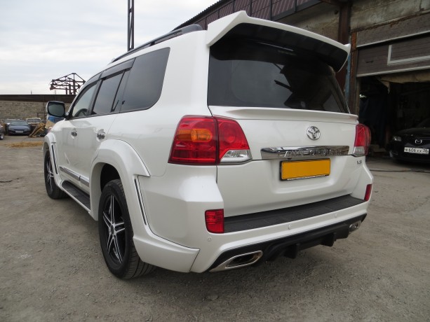 Аэродинамический обвес "Wald Black Bison" Toyota Land Cruiser 200 купить недорого с доставкой в Санкт-Петербург